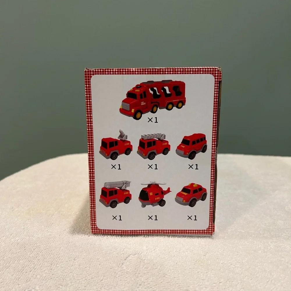 ✨BNWT - Fire Truck Car Model Lights & Music Transport Vehicle Container Car✨
